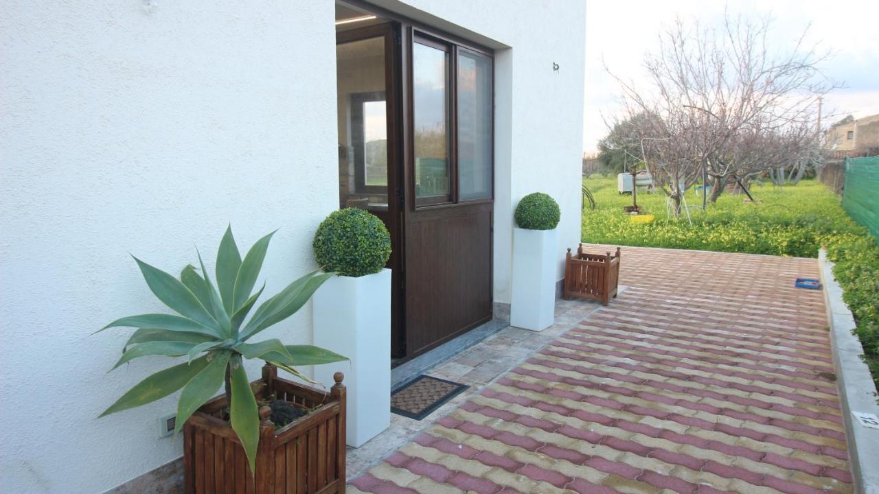 Casa Tre Noci Lascari Exterior foto